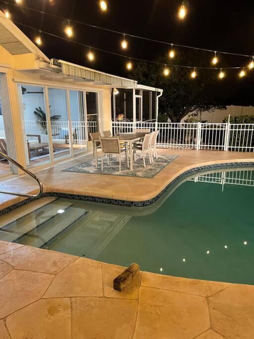 House W/ Heated Pool In Naples 5 Min To Beach Exterior foto